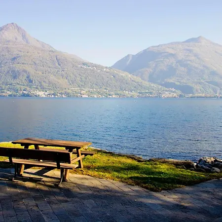 Lakefront Del Pierangelo Lägenhet Cremia