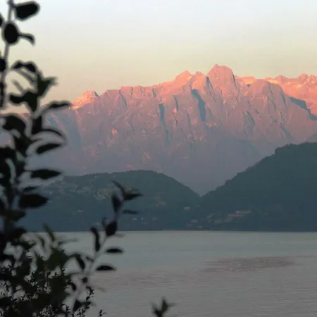 Lakefront Del Pierangelo Lägenhet Cremia